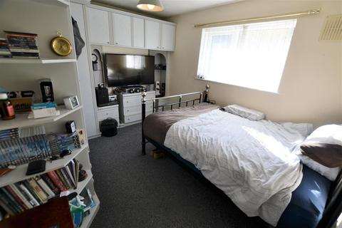 44 Bowring Close, Bristol, BS13 0DQ