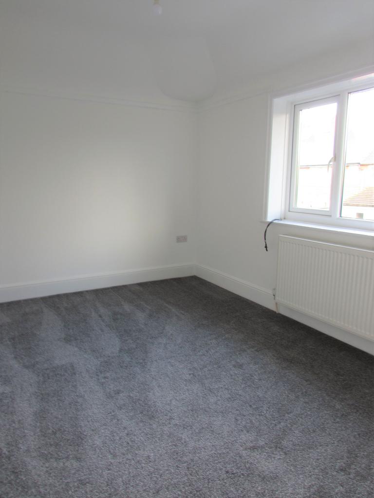 Rear bedroom