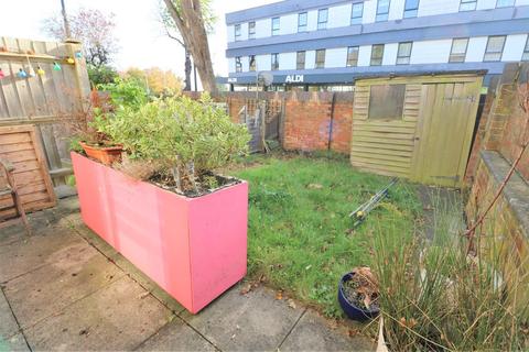 14 Selsdon Crescent, South Croydon, CR2 8NA