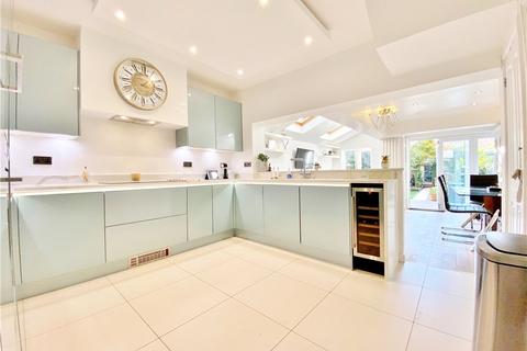5 Colonial Avenue, Twickenham, TW2 7EE