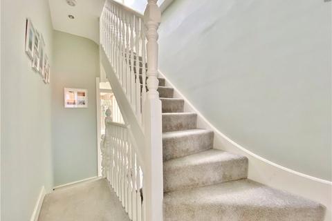 5 Colonial Avenue, Twickenham, TW2 7EE