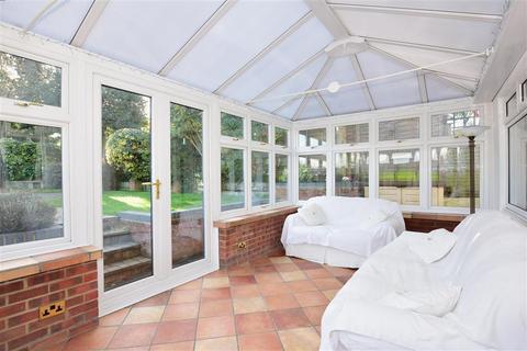 66 Milton Hall Road, Gravesend, DA12 1QW