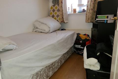 9 Cornwallis Close, Erith, DA8 2PF