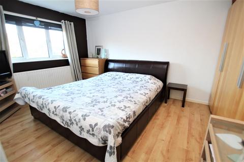 11 Farriers Croft, Bradford, BD2 1ET