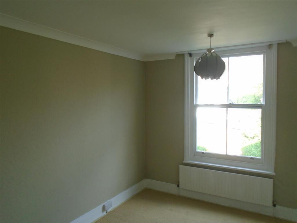 Ff rear bed.JPG