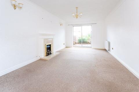 9 Abbotsbury Close, Wistaston, Crewe, CW2 6XD