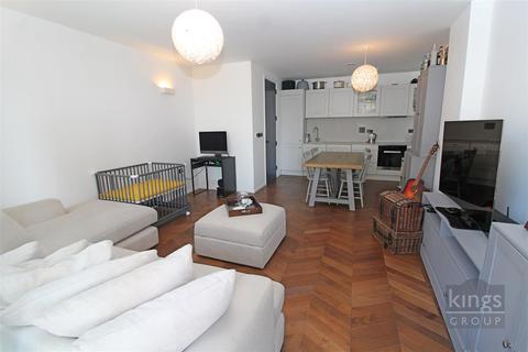 Flat 4, 39 Gransden Avenue, London, E8 3QA