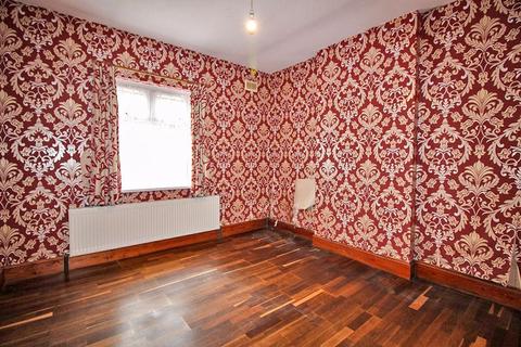 118 Clark Road, Wolverhampton, WV3 9PD