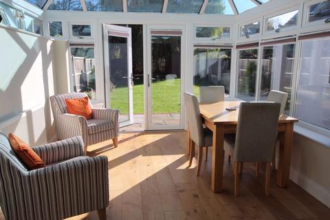 170 Chadacre Road, Epsom, KT17 2HG