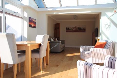 170 Chadacre Road, Epsom, KT17 2HG