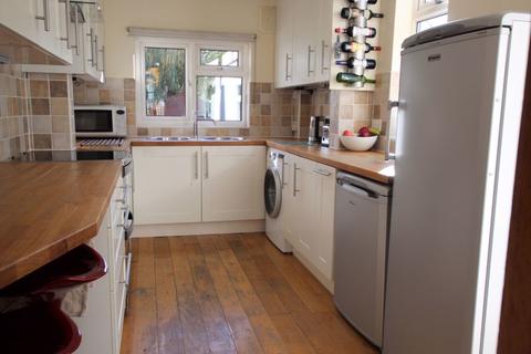 170 Chadacre Road, Epsom, KT17 2HG