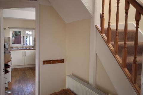 170 Chadacre Road, Epsom, KT17 2HG