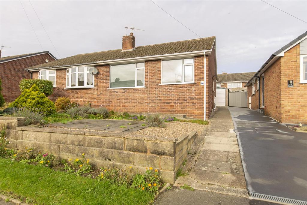 Lindale Road, Chesterfield 2 bed semidetached bungalow £150,000