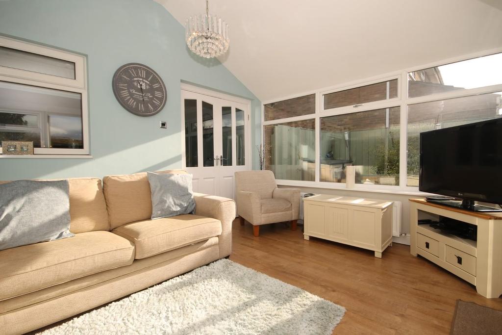 Conservatory garden room
