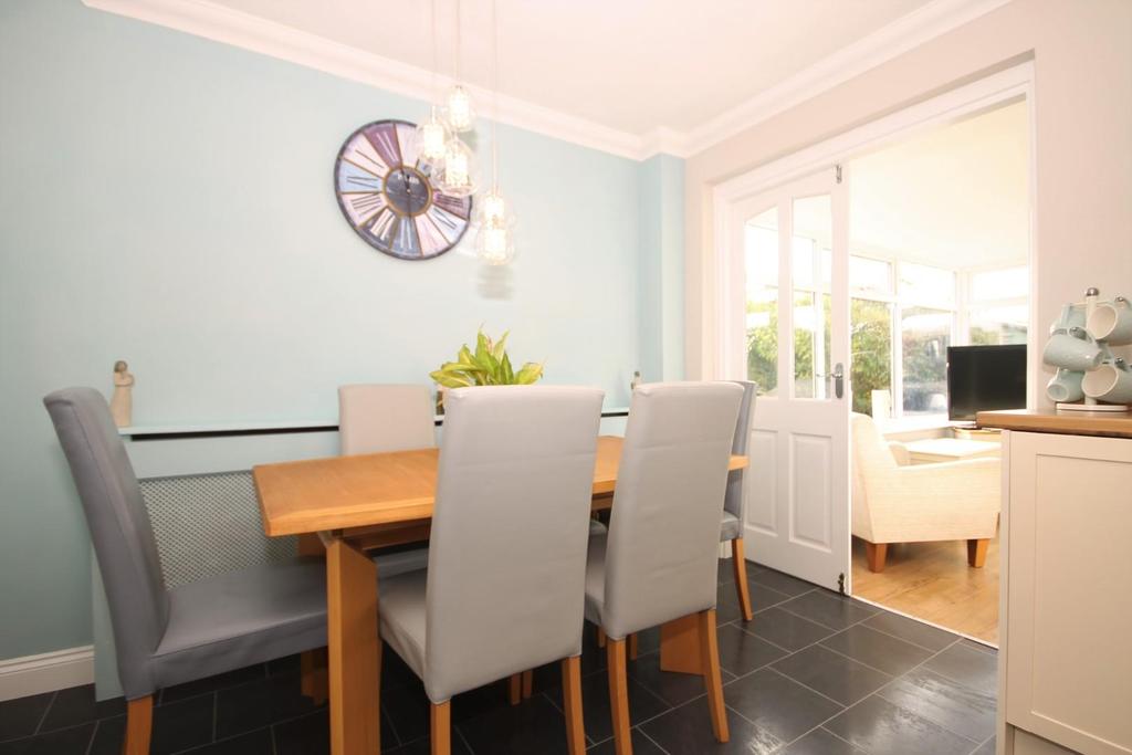 Kitchen diner