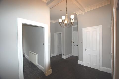 5 Barrington Drive, Glasgow, G4 9DS
