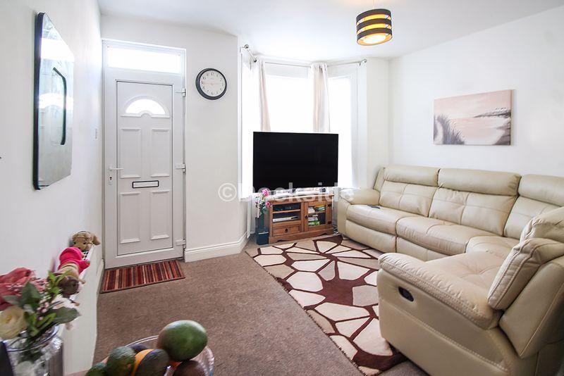Linden Road, Gillingham 3 bed terraced house £230,000