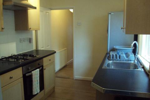 4 bedroom terraced house to rent, St Vincent Road, Southsea PO5
