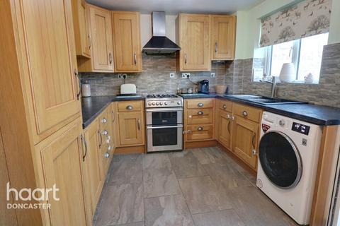 73 Aldcliffe Crescent, Doncaster, DN4 9SE