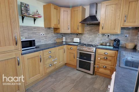 73 Aldcliffe Crescent, Doncaster, DN4 9SE