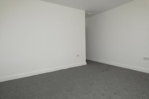 undefined, Reads Avenue Flat 5
