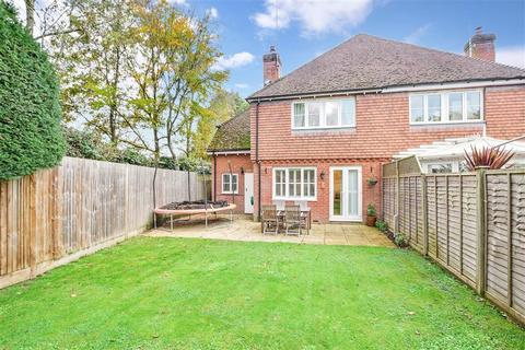 9 High Trees, Fittleworth, Pulborough, RH20 1HH