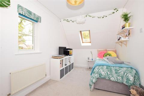 9 High Trees, Fittleworth, Pulborough, RH20 1HH