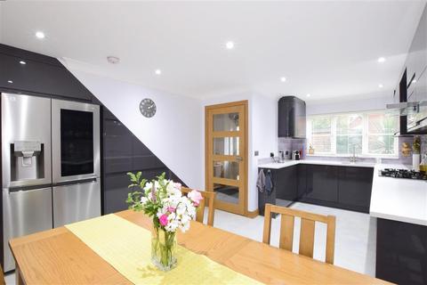 9 High Trees, Fittleworth, Pulborough, RH20 1HH