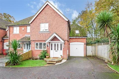 9 High Trees, Fittleworth, Pulborough, RH20 1HH
