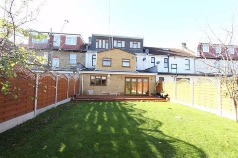 21 Alloa Road, Ilford, IG3 9SW