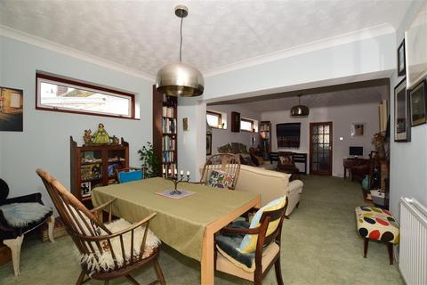 64 Botany Road, Kingsgate, Broadstairs, CT10 3SF