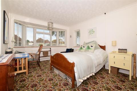 64 Botany Road, Kingsgate, Broadstairs, CT10 3SF
