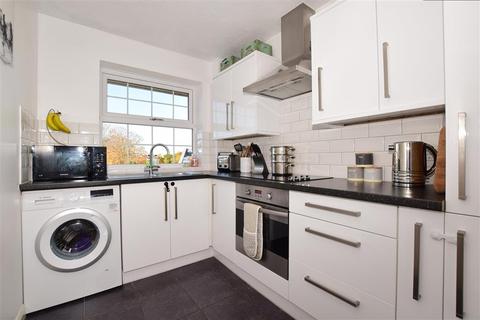 37 Tavern Close, Carshalton, SM5 1JE