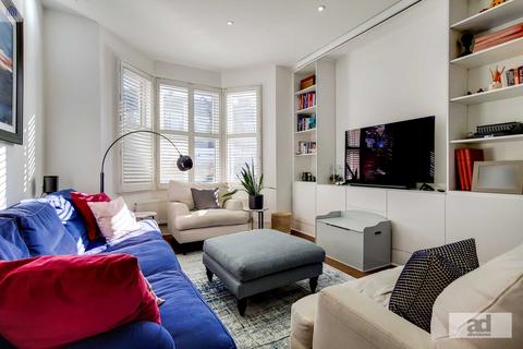 44 Adelaide Road, London, E10 5NW