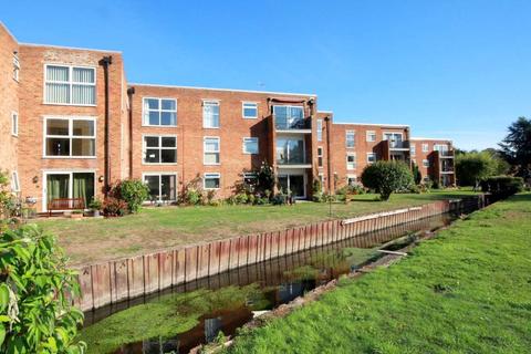 63 River Park, Hemel Hempstead, HP1 1RB