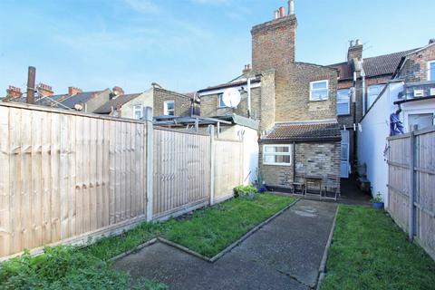 1 Lindley Road, London, E10 6QT