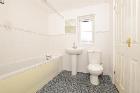 78 Blackburn Road, Greenhill, Herne Bay, CT6 7UT
