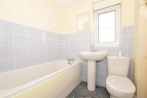 78 Blackburn Road, Greenhill, Herne Bay, CT6 7UT
