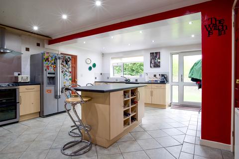 135 Higher Meadow, Leyland, PR25 5RP