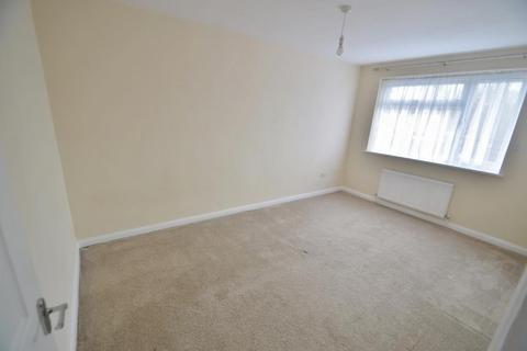 2d Spencer Road, Slough, SL3 8RS