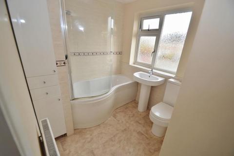 2d Spencer Road, Slough, SL3 8RS