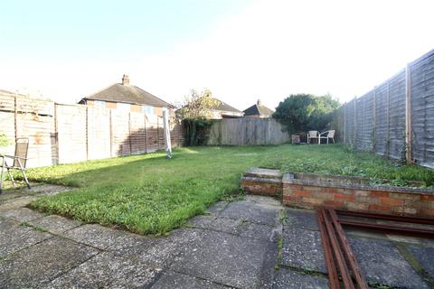 72 Cedarcroft Road, Ipswich, IP1 6BG