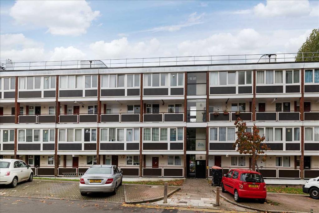 Sherfield Gardens, Roehampton 4 bed to rent £1,450 pcm (£