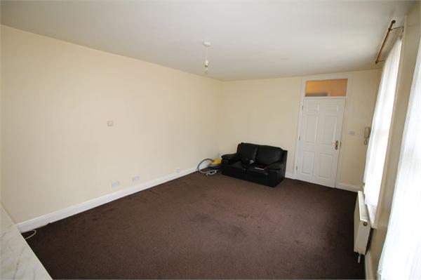 Sun Street, Waltham Abbey EN9 1 bed flat to rent - £850 ...