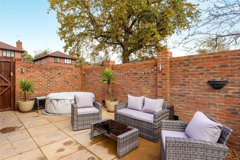 14 Westwates Close, Bracknell, RG12 2ED