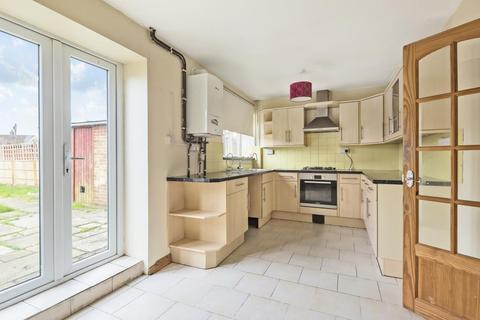 122 Frobisher Drive, Swindon, SN3 3HF