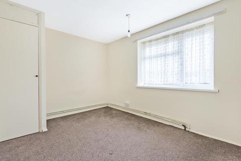 122 Frobisher Drive, Swindon, SN3 3HF