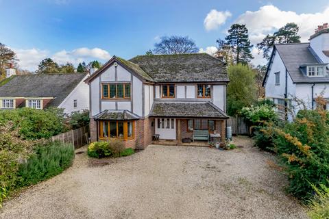 Bracken House Parsons Lane, Hindhead, GU26 6NP