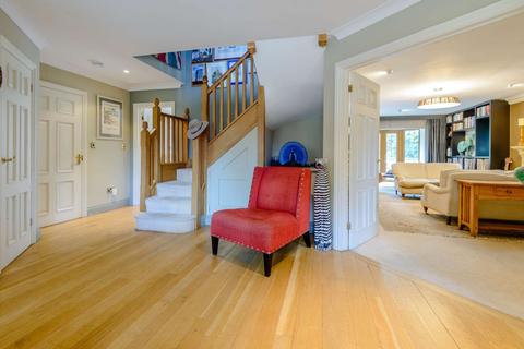 Bracken House Parsons Lane, Hindhead, GU26 6NP