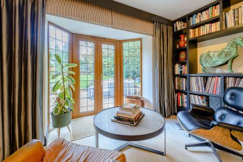 Bracken House Parsons Lane, Hindhead, GU26 6NP